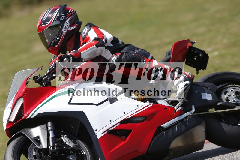 /27 12.06.2025 Ducati Schweiz Trackday Warmup  ADR/gruen-vert/40